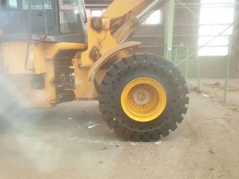 Бразилиядағы шыны зауыты 23,5-25 қатты шиналарды пайдаланады